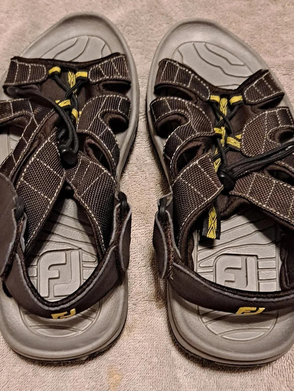 Mens Footjoy Brown Outdoor Golf Sandals with Yellow Accent Sz 9